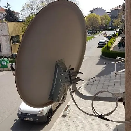 Апартамент Мира Lägenhet *
